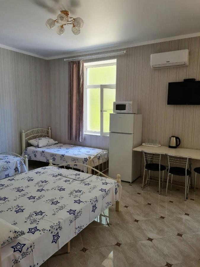Guest House Gorny Ruchei Gagra Buitenkant foto