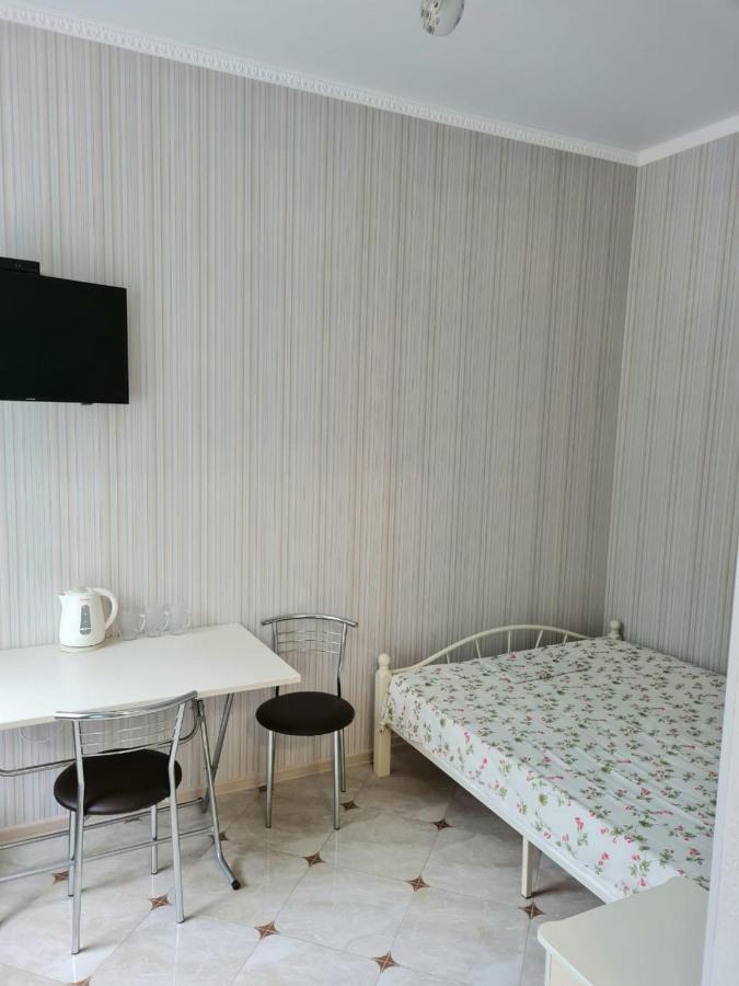 Guest House Gorny Ruchei Gagra Buitenkant foto