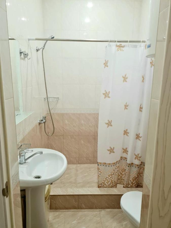 Guest House Gorny Ruchei Gagra Buitenkant foto
