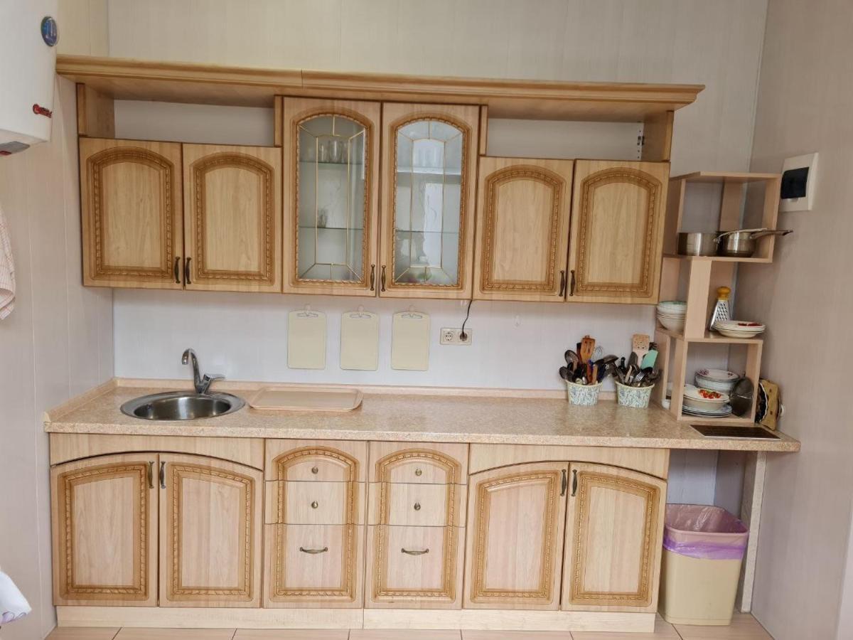 Guest House Gorny Ruchei Gagra Buitenkant foto