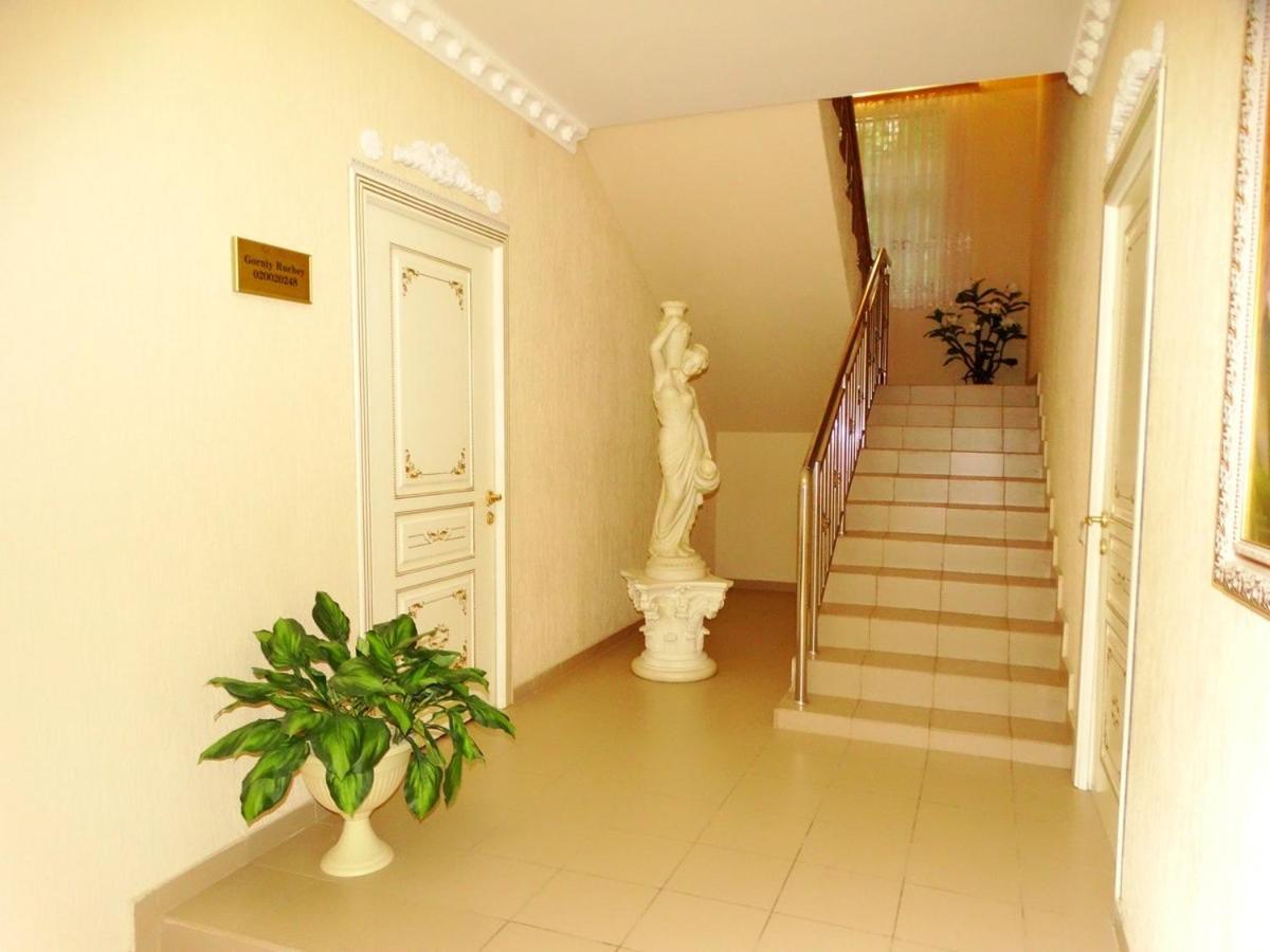 Guest House Gorny Ruchei Gagra Buitenkant foto